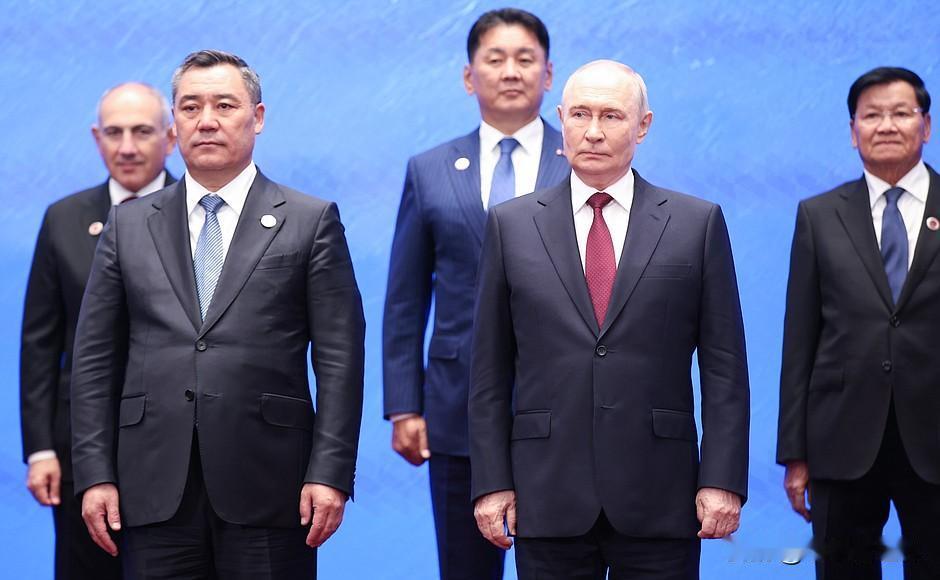 【普京呼吁扩大联合国安理会，将全球南方和东方国家纳入其中】比什凯克时间2026