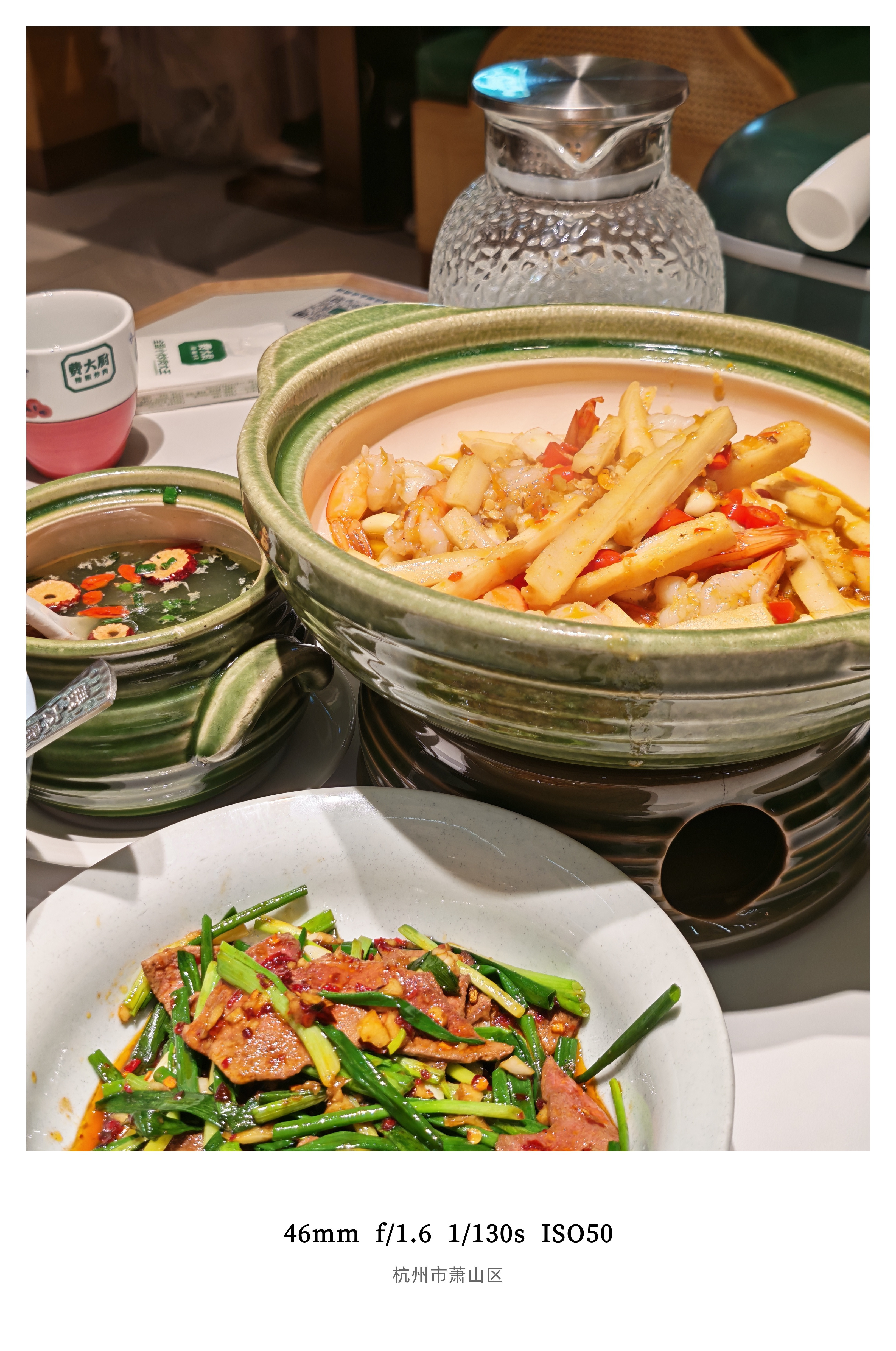 该说不说湘菜是真的下饭好久没吃费大厨，今天没点辣椒炒肉炒猪肝，擂椒皮蛋，味道也很