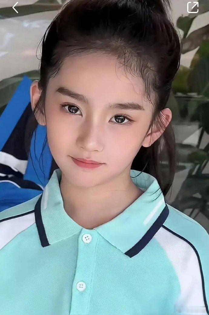 这个小妹妹未来可期啊，长得像刘亦菲杨幂和宋祖儿的结合体​​​​