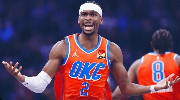 其实亚历山大正常打也挺强的，他的中投给人一种出手就有的感觉，三分这赛季也练出来了