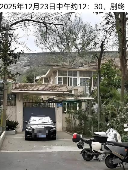 关于南博名画被倒卖丑闻，老黑注意到，截至目前《亚洲周刊》已展开了四轮连环报道，这