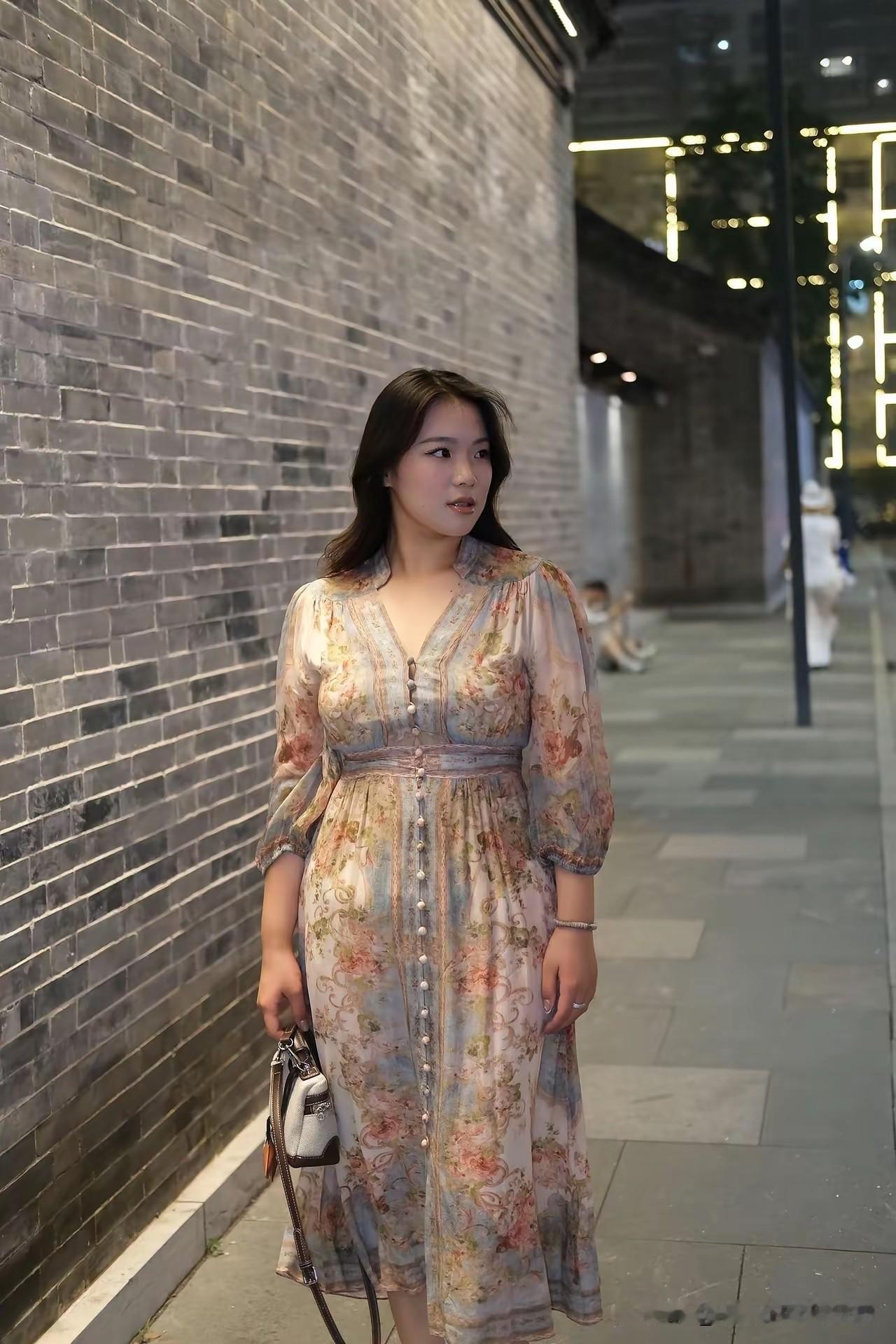 找老公为什么要找有钱人不是他父母有钱而是他自己有钱有钱的男人才是真的男人