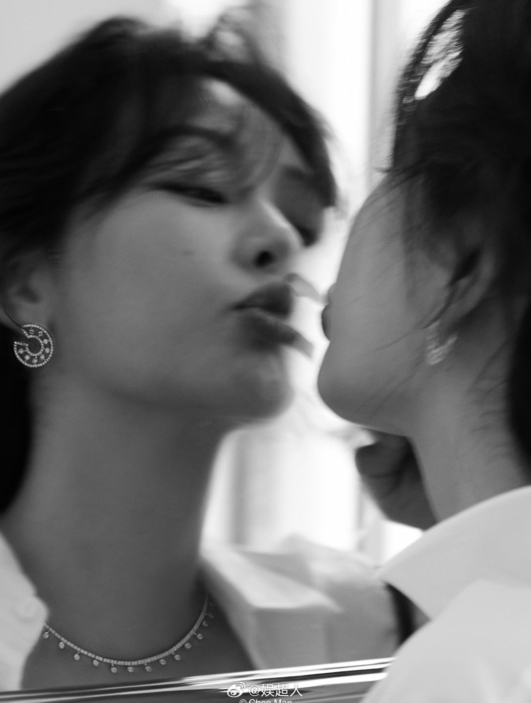 陈漫发了2023年的杨紫陈漫晒2023年的杨紫陈漫发了一组2023年的杨紫！这