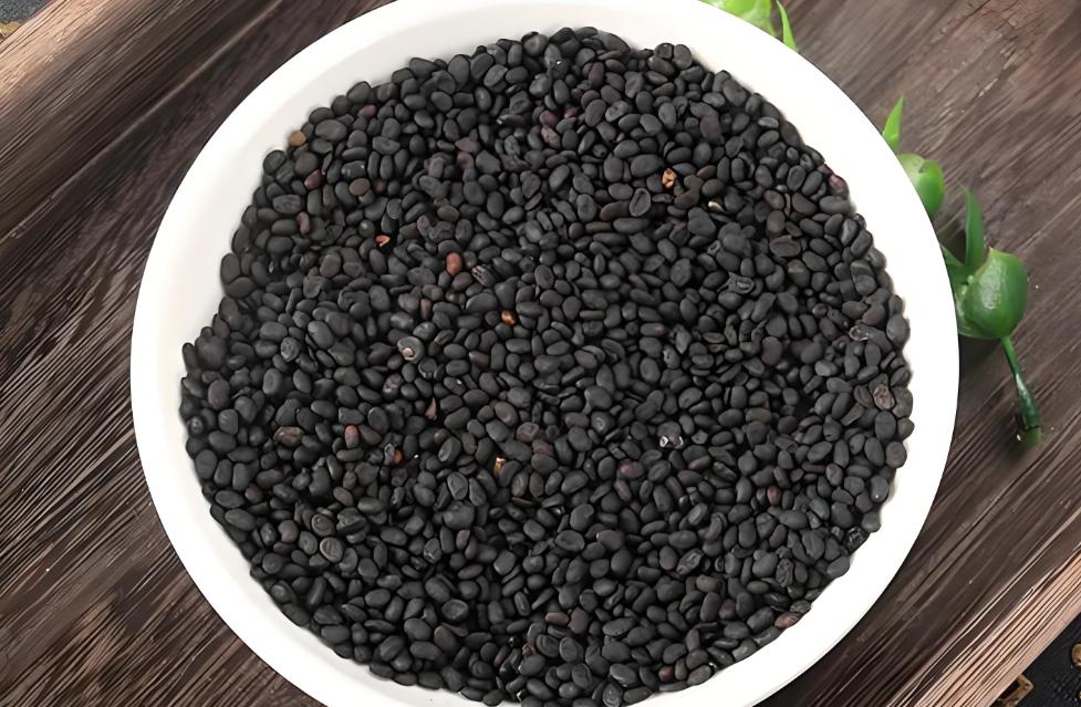 一个古方三味药，补肝补肾补脾，精血血同补！很多医生自己都在用，虽然只有三味药