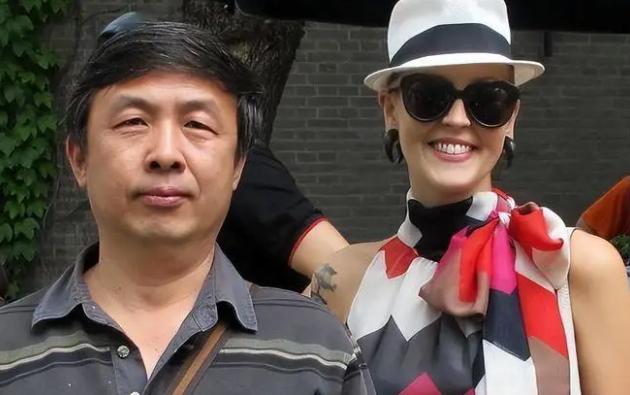 “晚一秒就万劫不复！中国该立刻向美国低头，交出发展权才能保命！”回头看2018年