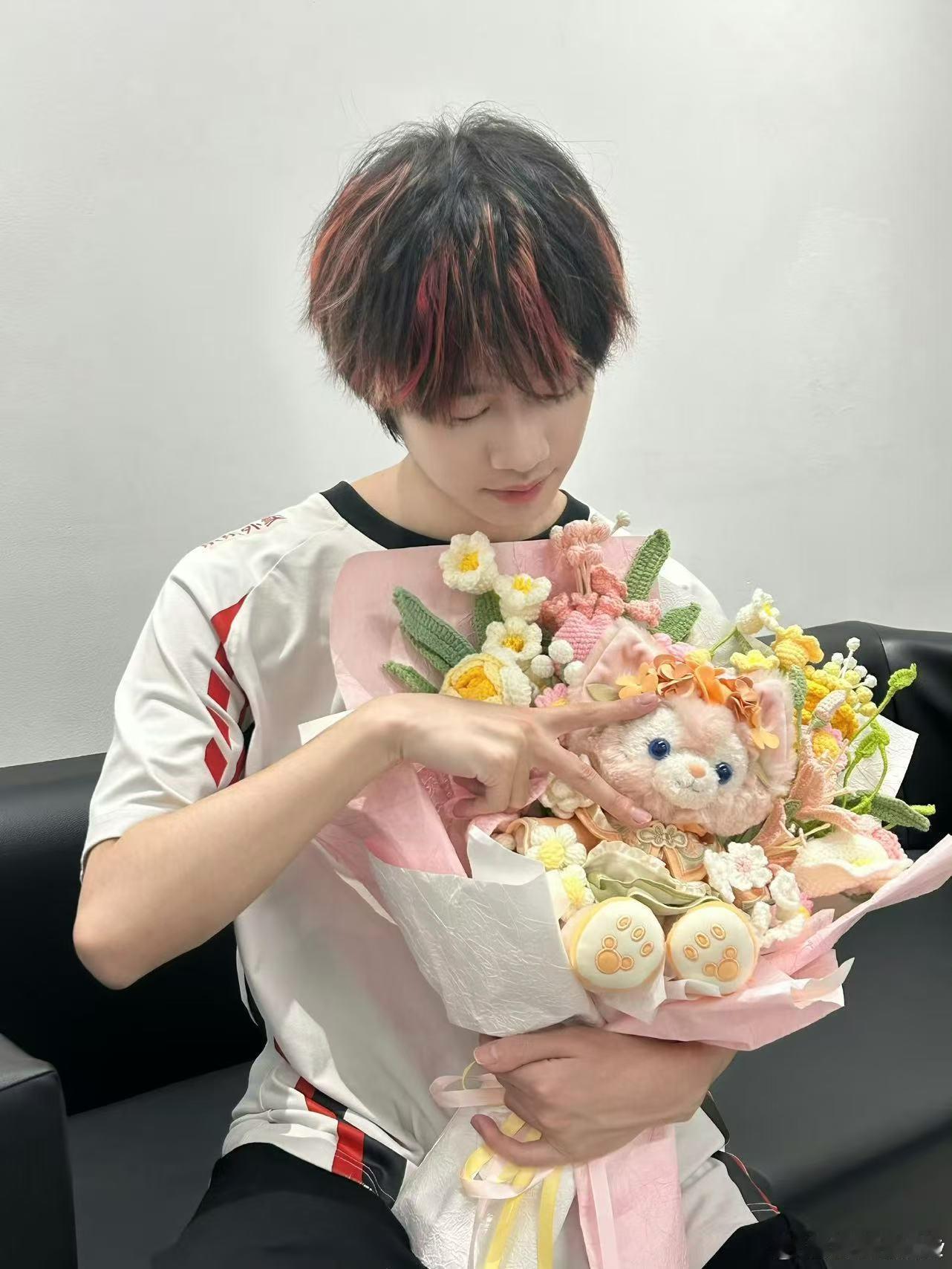 清融生日饭吃什么猜想提问！给“干饭小天才”清融排生日宴菜单，不得把他爱吃的全安