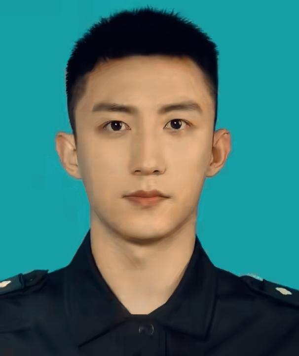 最近刷到个事儿挺魔幻——黄景瑜买了张300万的太空船票。大伙儿都在掰着手指头算这