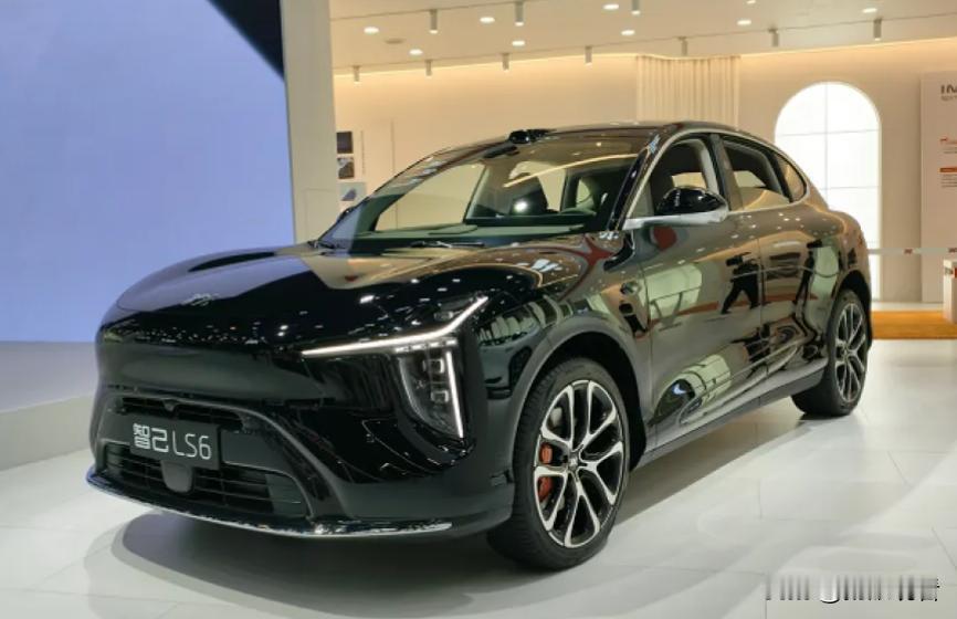 上汽放大招！智己LS9这波黑科技直接卷疯大六座SUV💥谁再说自主旗舰不如