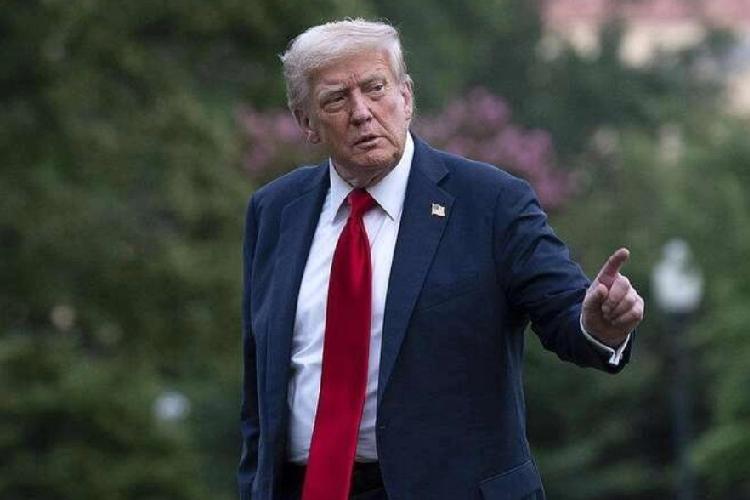 特朗普“自己起诉自己”，索赔100亿美元！1月30日，CNBC报道:“特朗