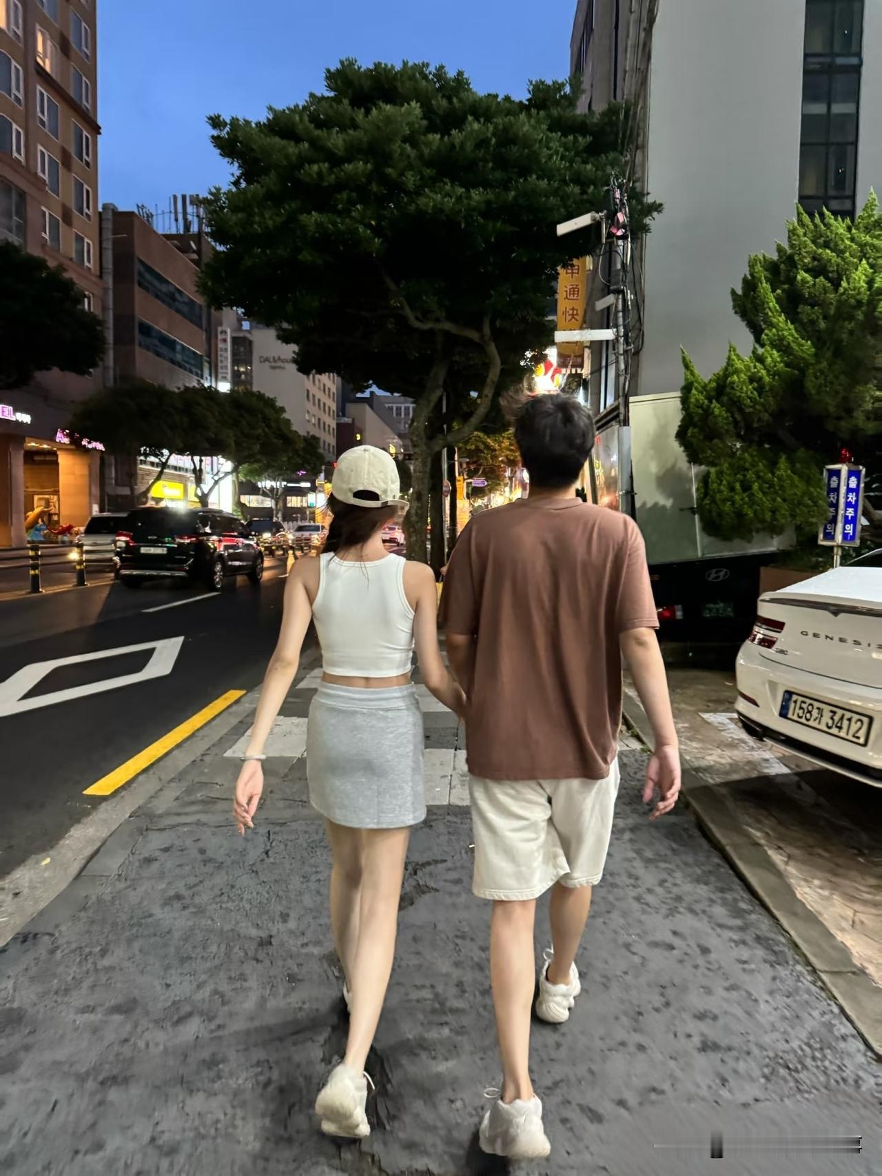 情感爆文：夫妻冷战，最伤人的不是吵架，而是沉默你有没有经历过这样的夜晚？