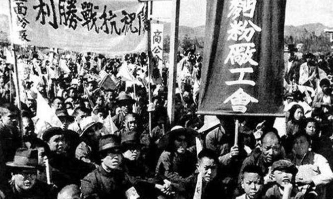 1949年，国军师长李碧光被俘，面对审问，他提了一个奇怪的要求：“能否帮我给周恩