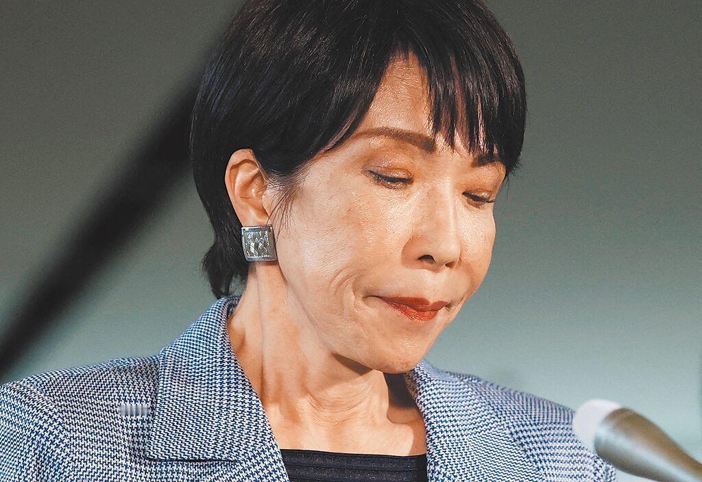 小日本估计到现在还没有明白我们的布局，为什么在黄海东海“炸鱼”，第一，那是前出拦