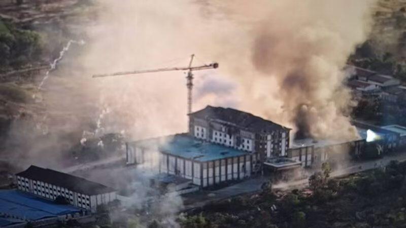 泰国军方透露，柬埔寨边境大赌场，都是特别建筑材料修建，非常坚固。机枪扫射根本没用