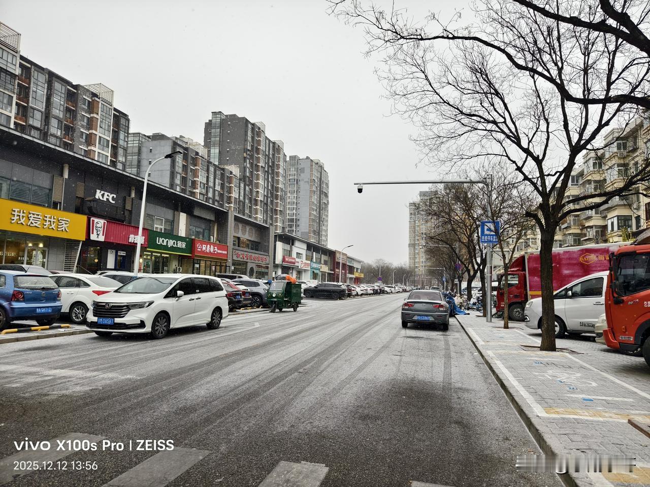 吉利汽车的销量越来越高，这说明吉利汽车在很多人的心目中的地位也越来越高。这种地位