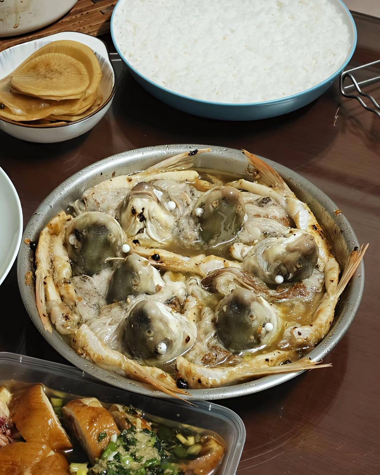 家里出了个“厨神”，吃完一次，躲三天。