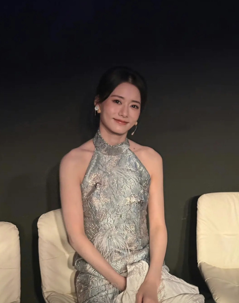 《灼灼韶华》诸韶华的闺蜜康二妞居然是柴碧云，36岁比热依扎小却显老，其实曾经也是