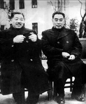 🌞1936年，红军胜利会师后，周总理一脸愁容的问贺龙：以后谁来统一指挥大军