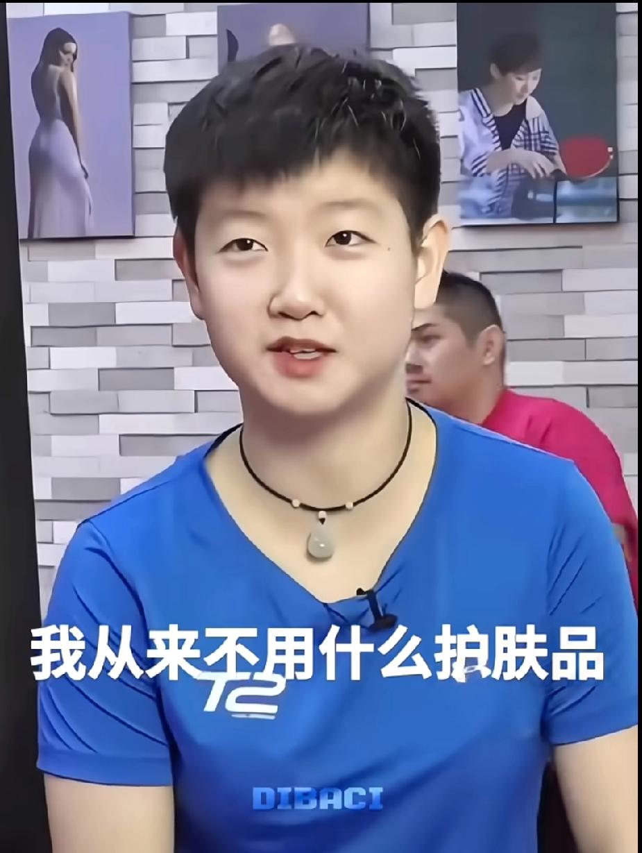 莎宝的护肤哲学：主打一个“原生态”赢麻了！刷到莎莎这段采访视频直接被可爱到