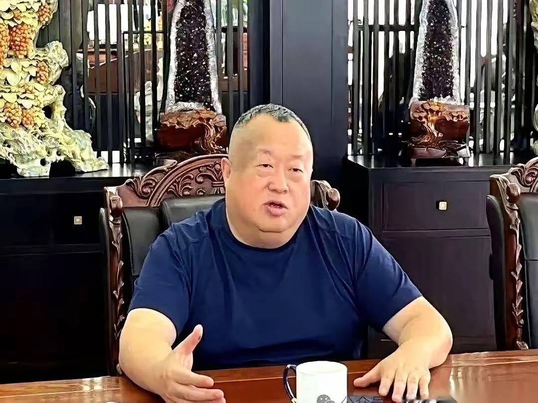 两家中国公司，正把上亿美元的真金白银，砸向菲律宾。这事说出来，真让人心里堵得