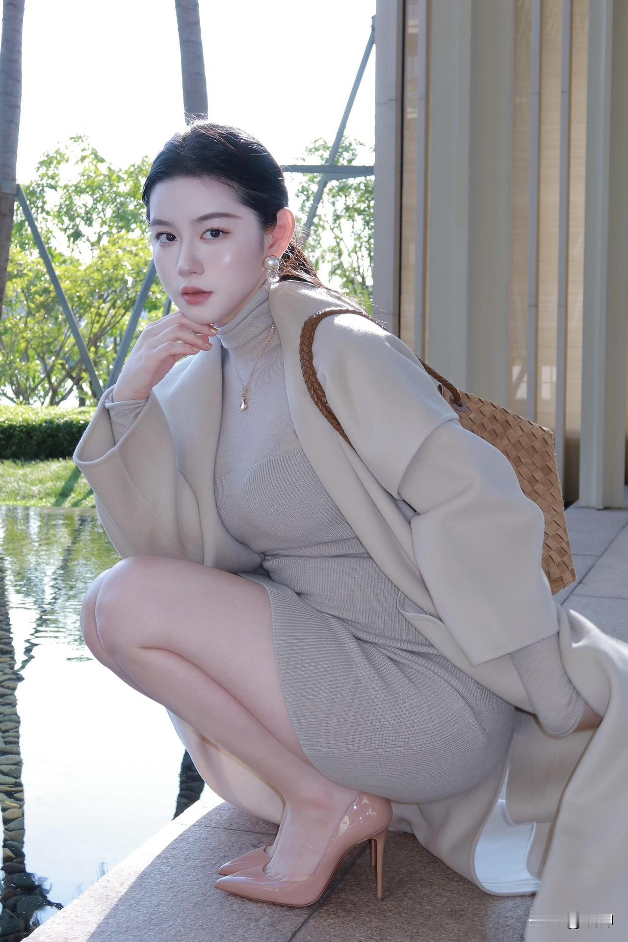 拿捏冬日的柔软感真的好爱这种柔秋感色系美得整个人都期待住这个秋冬了温柔松弛