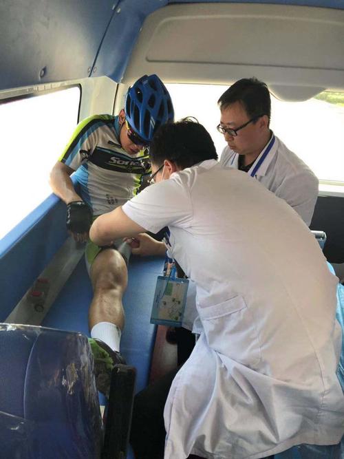 说真的，看到刘翔、全红婵、孙颖莎、谢震业这几个名字放一起，我第一反应不是燃，是心疼。刘翔那年的坎，真