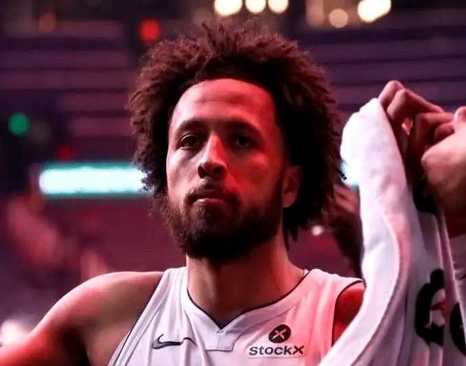 活塞这12连胜，全靠解放坎宁安。球队129-116赢了雄鹿，坎宁安打了32分