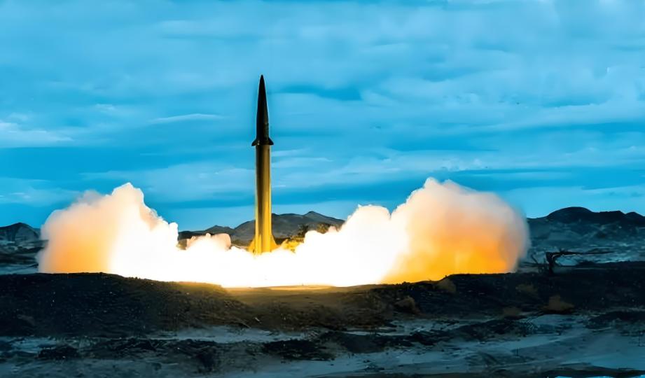 别光盯着东京看了，现在的当务之急，是把枪口调转回来，对准我们自己的军火库！历史早