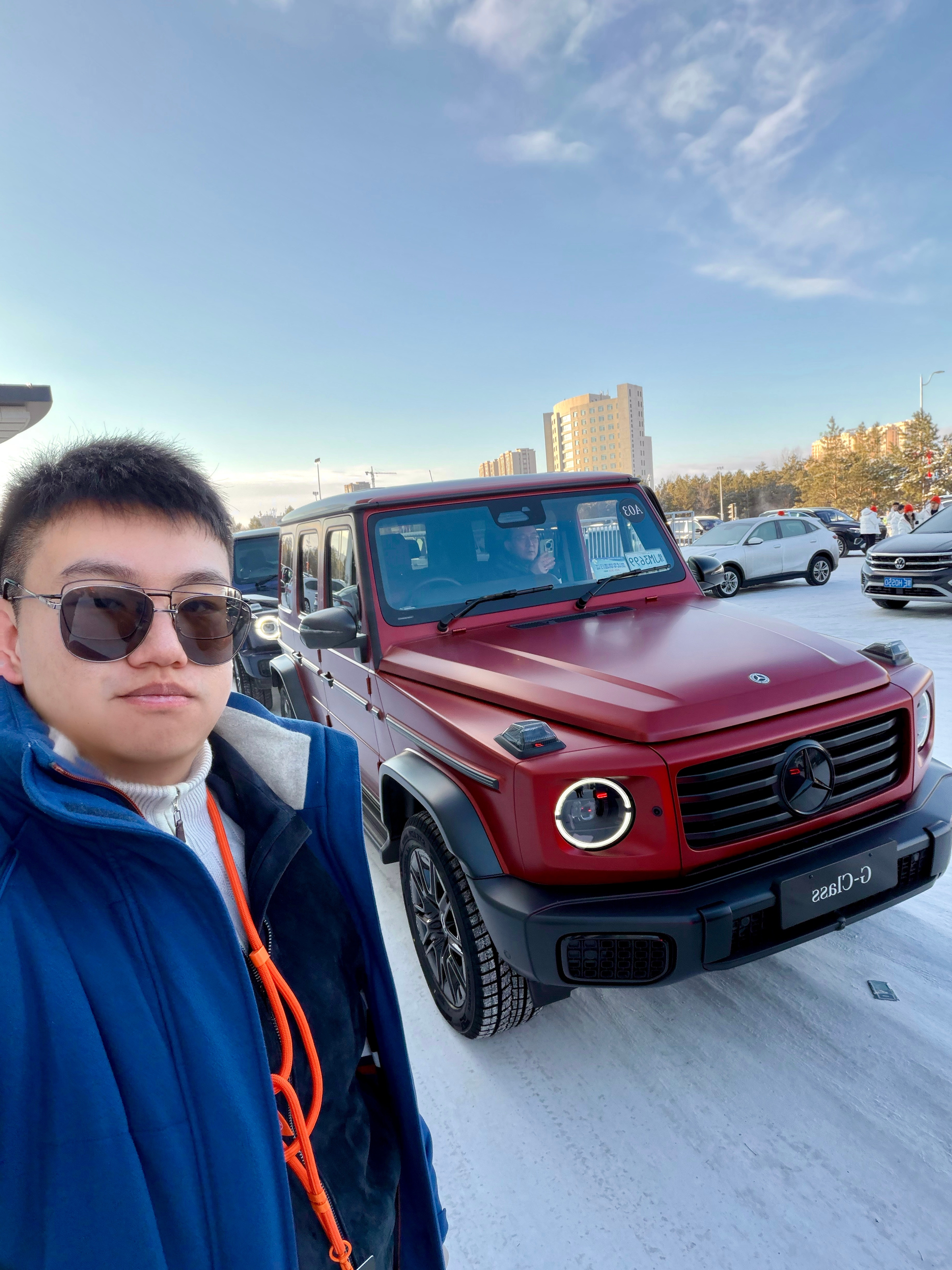 今天只能开奔驰大G了