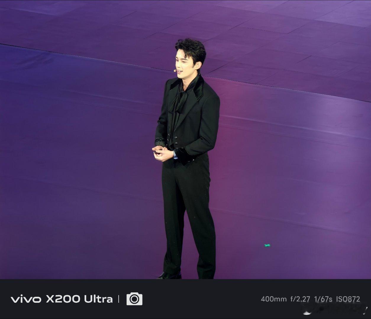 吴磊真人挺帅的！我一直以为他不高，没想到是大长腿！吴磊白珊珊吴磊白珊珊