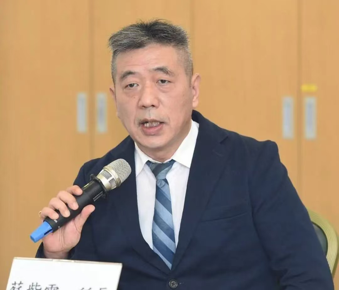 台专家大放厥词称：“台军有办法制衡歼-10CE战机”苏紫云说：“台F16V