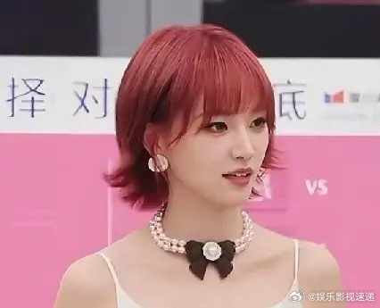 综艺怕收视率低，都这么爆猛料吗？4月2日，《乘风2026》刚播出，简直就是“大型