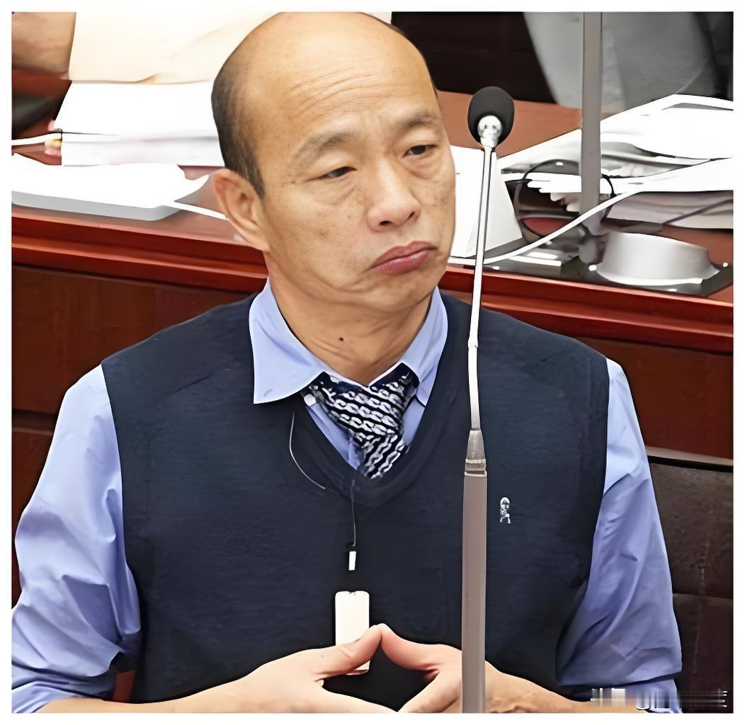 蓝营精英一边倒支持韩国瑜，辱骂季麟连，韩国瑜放任内斗利多长空，不如出来风度喊话亲