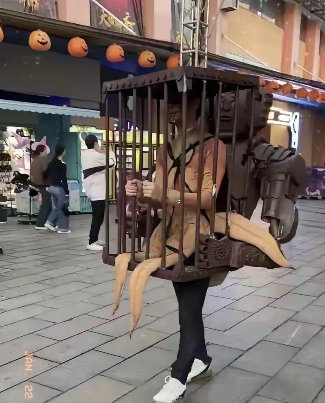 给你八百块你敢不敢