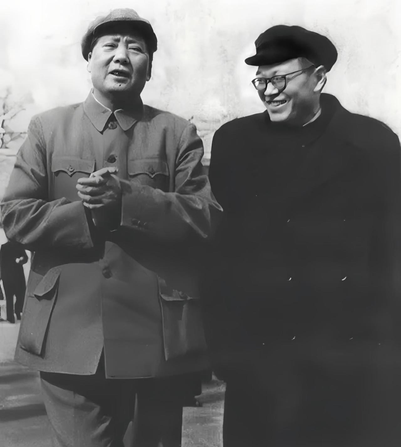很多人以为遵义会议上第一个站出来批判左倾错误、支持毛主席正确主张的是周总理，其实