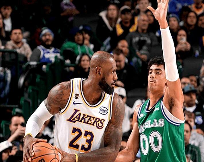 湖人这波八连客，可真够折腾的。开头还行，三场干下来2胜1负。刚把独行侠逆转