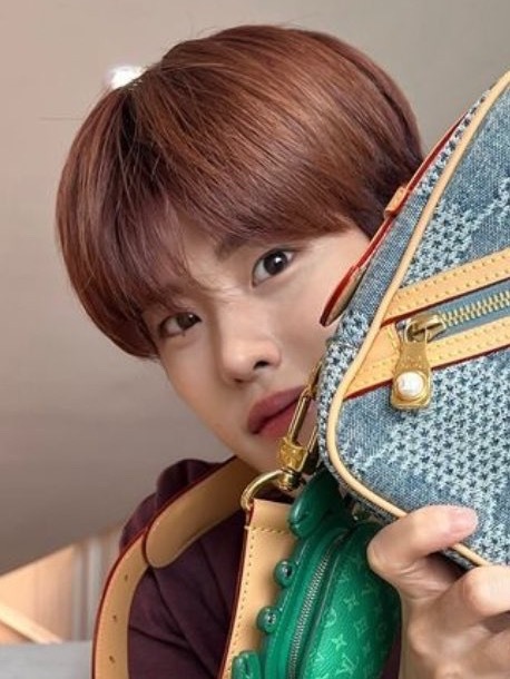 永远明亮可爱的小熙主人🥺