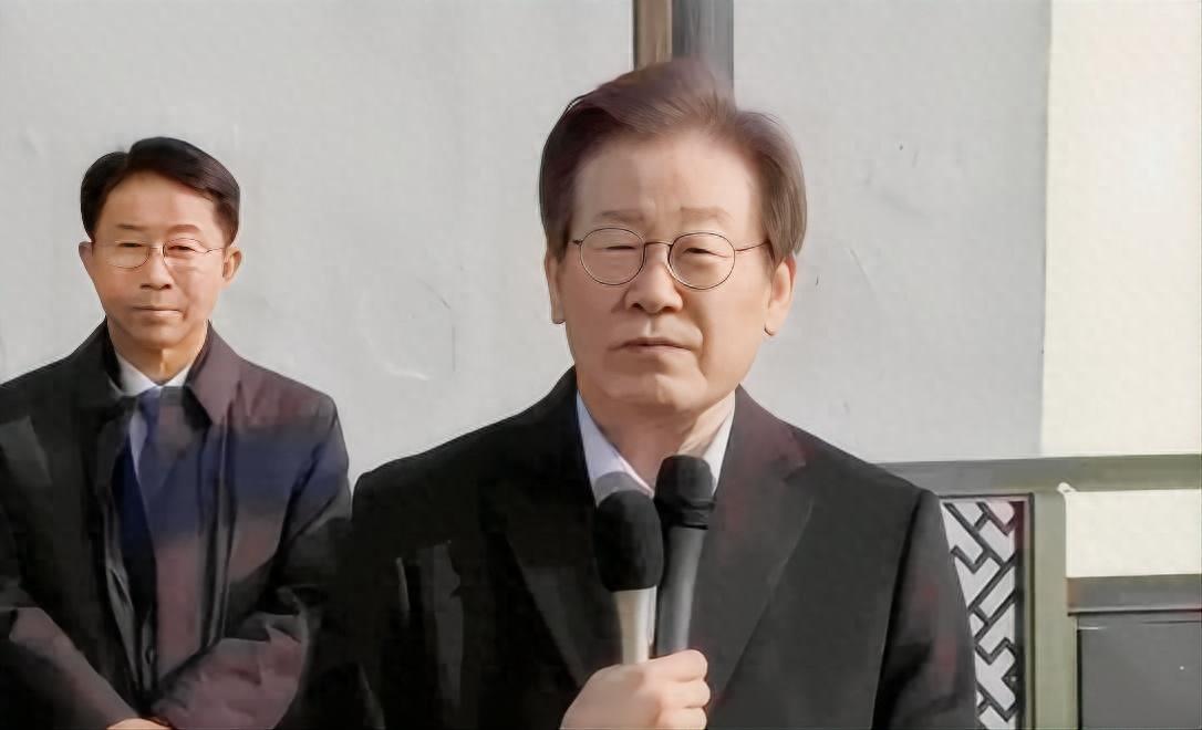 李在明：不去北京阅兵，却忙着搭局请中美俄日，他到底图什么？前阵子有韩媒放风：