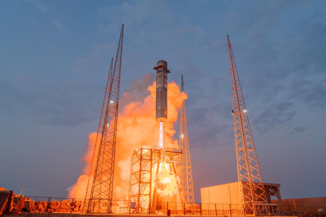 国内首次海上软着陆回收试验成功, 就在海阳东方航天港