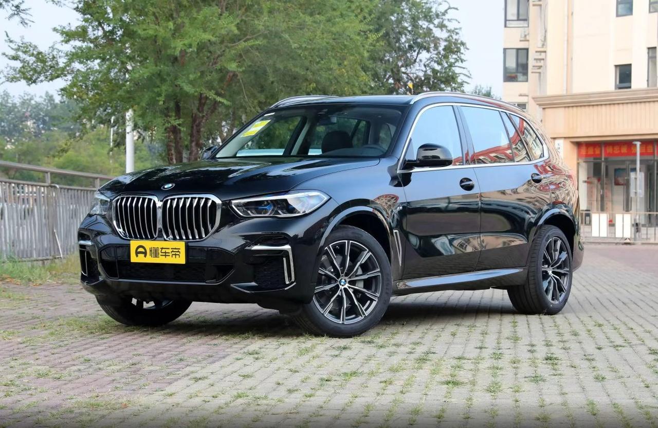 作为在懂车帝混了几年的老博主，我见过太多人冲着“宝马标”激情下单二手宝马X5，结