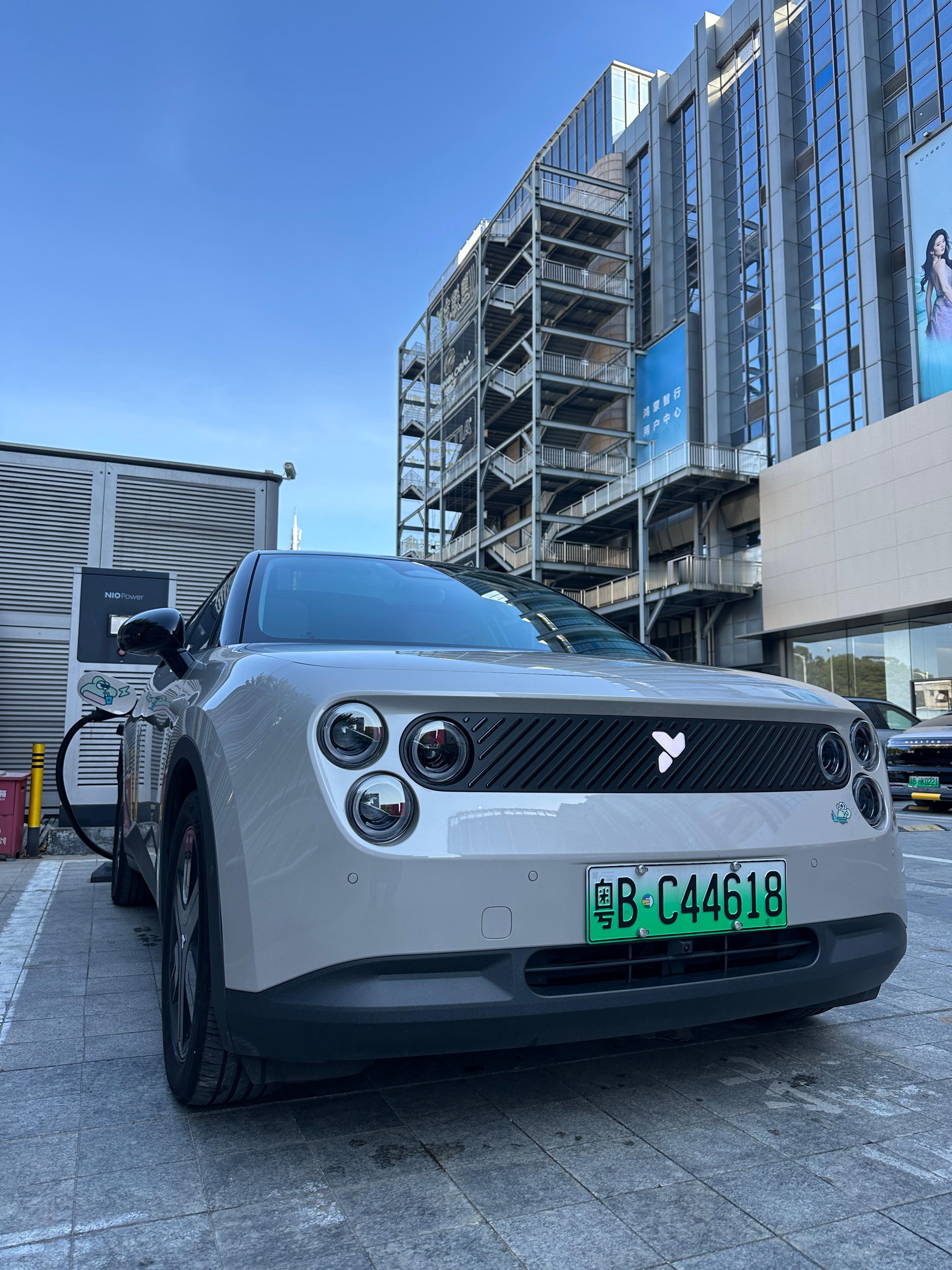 洗完车充个电小虫子真是好用在深圳基本一周一充