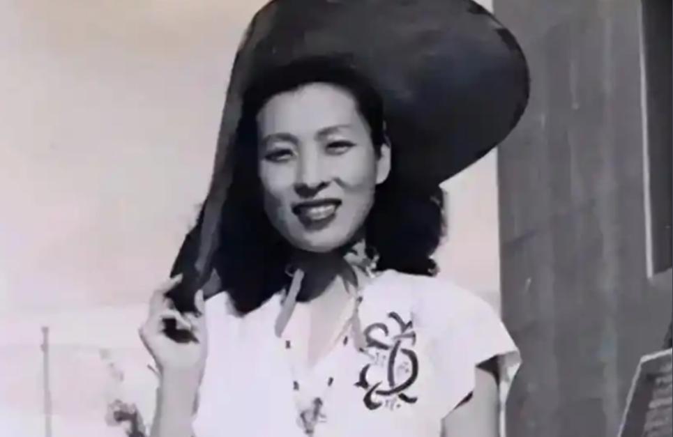 1936年，王亚樵被戴笠诱杀后，其家人即刻坠入万劫不复的深渊，首当其冲的便是他