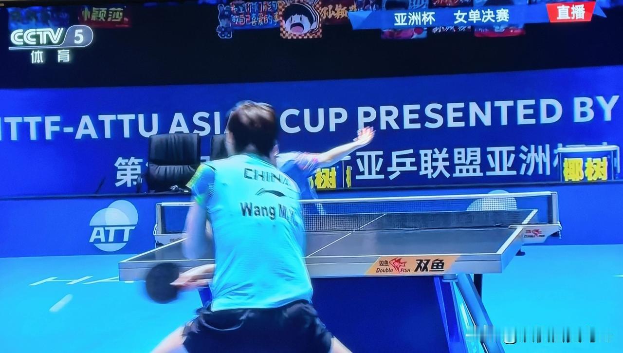 刚刚明白：不是裁判眼疾重犯，而是莎莎独享待遇！因为裁判不可能不知道，虽然没有鹰眼