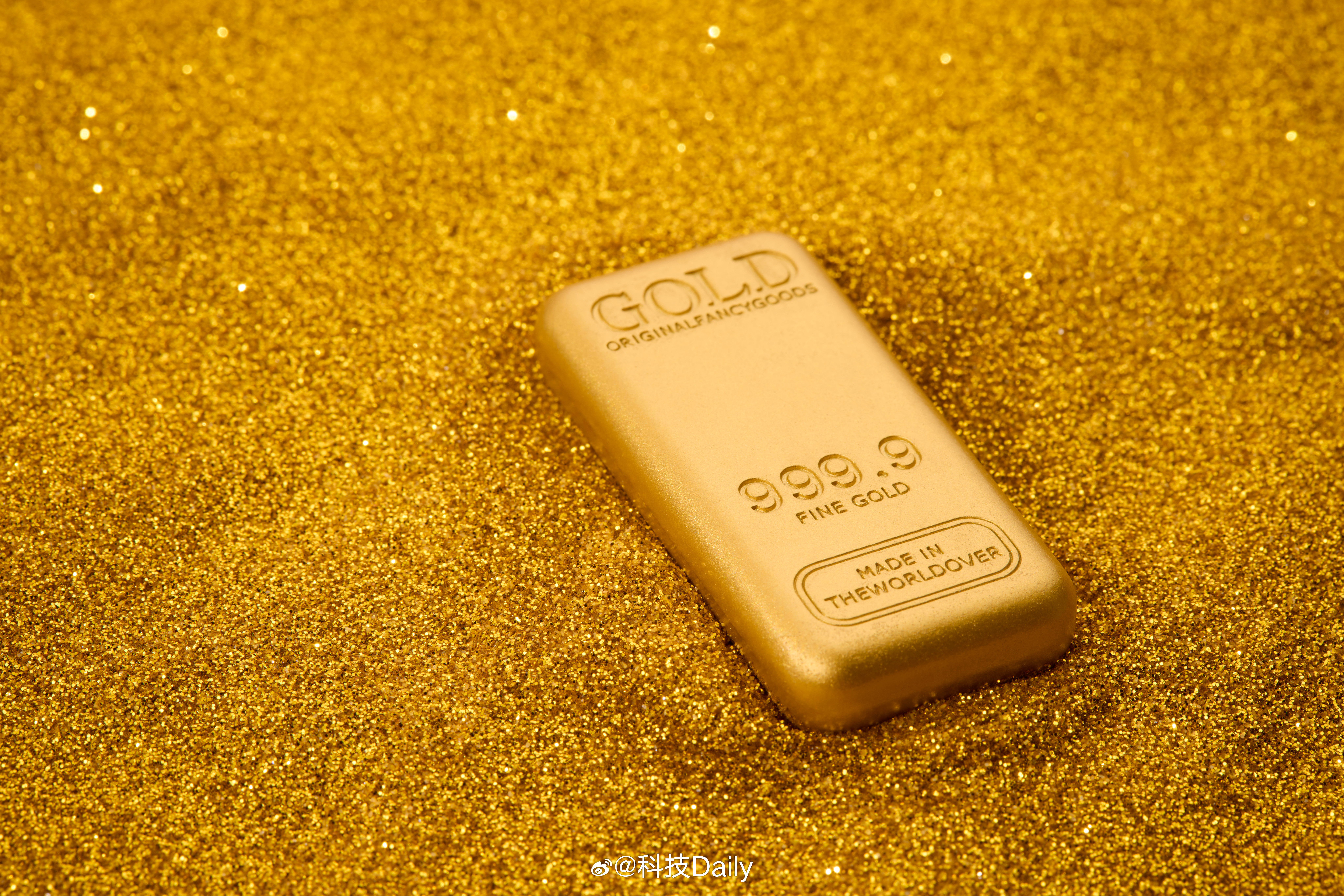 金价持续拉扯跌跌不休，都跌累了，涨上去马上跌下来，黄金投资的意义变低了，一直在