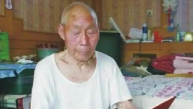 1949年金门战役中，我军登岛的9000余名战士中，超过5000人被俘，超过30