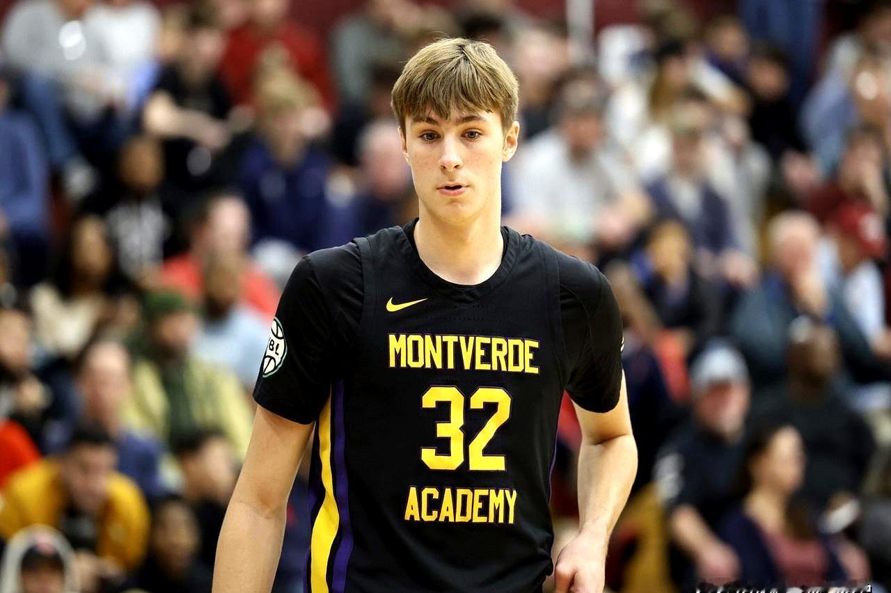 NBA这新秀榜，说白了就是个“体验卡”弗拉格从榜首掉下来，换成了黄蜂那个叫克尼