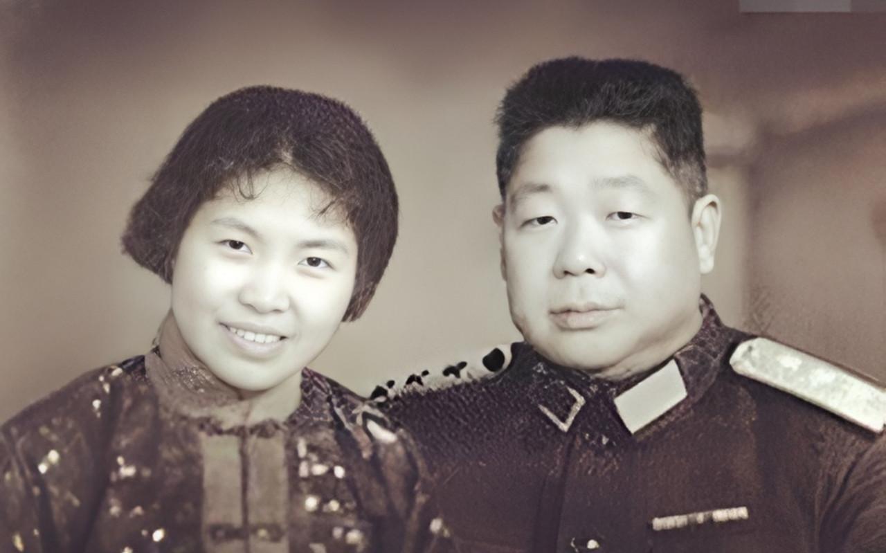 1949年，陈赓带着“妹妹”来到陈锡联的指挥部，陈赓说：“胖子！你看我妹好不好看