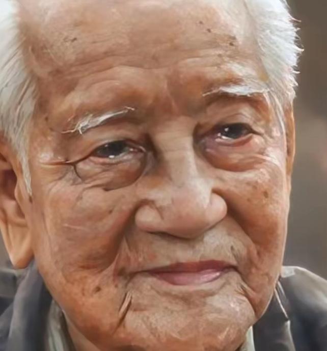 1988年，“中国核潜艇之父黄旭华，在南海做深潜试验时，顺道回了趟家，看望自己的