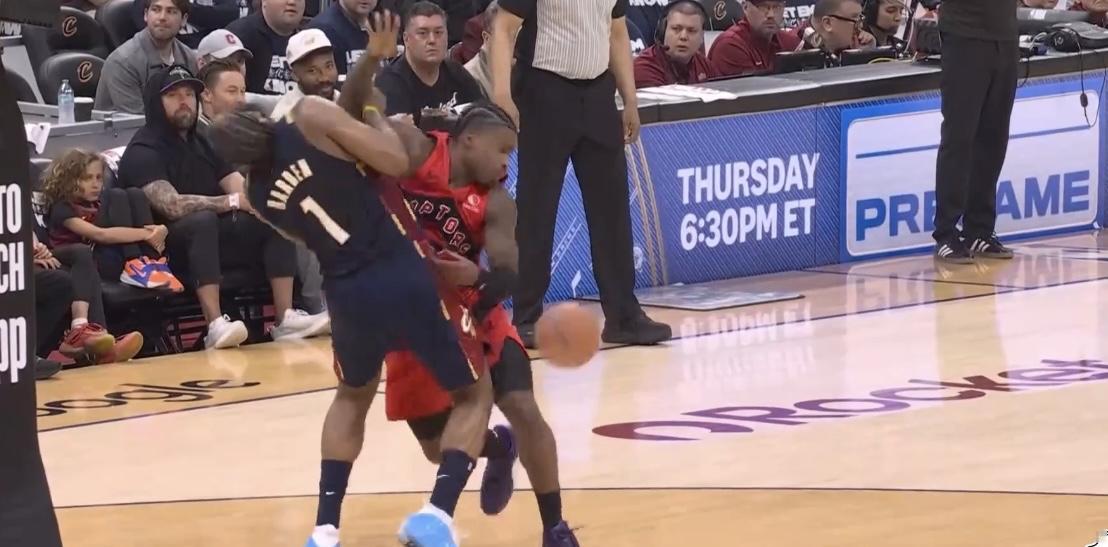 猛龙8打5都打不过骑士，丢人啊！要不是裁判的吹罚尺度不一，这比赛估计早就奔着3