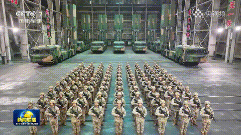 2月12日，据央视新闻报道，东风/长剑系列集中亮相，超音速巡航导弹，可将敌人拒千