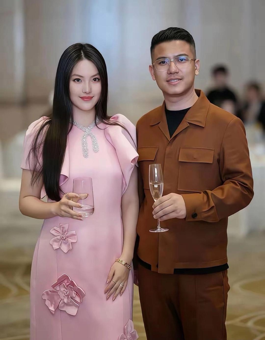 不得不讲，王诗龄那成熟造型的争议，可不是一句审美差异就能轻易说清的。网友这边说着